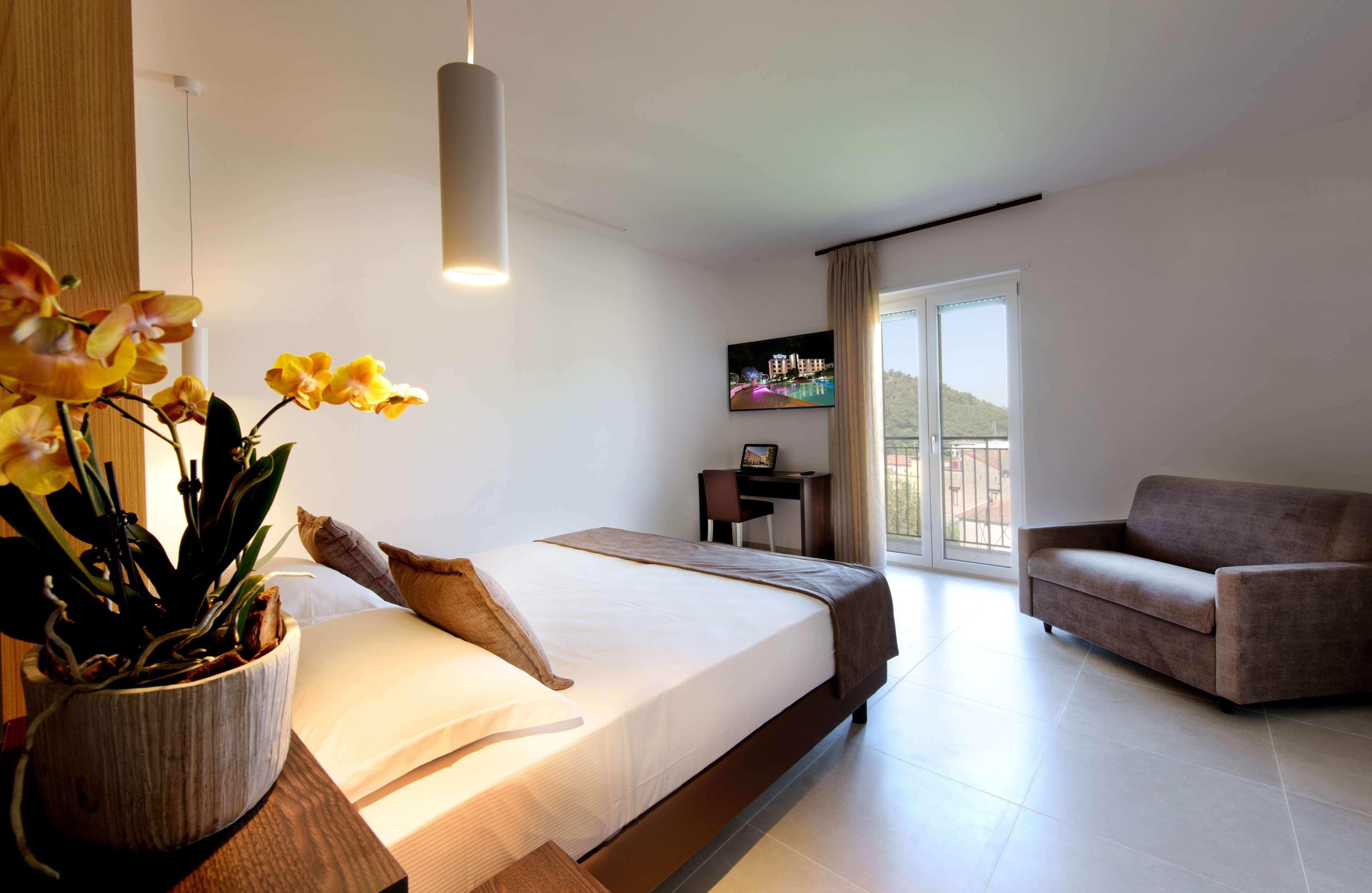 San Severino Park Hotel & Spa, BW Signature Collection 梅尔卡托圣塞韦里诺 外观 照片
