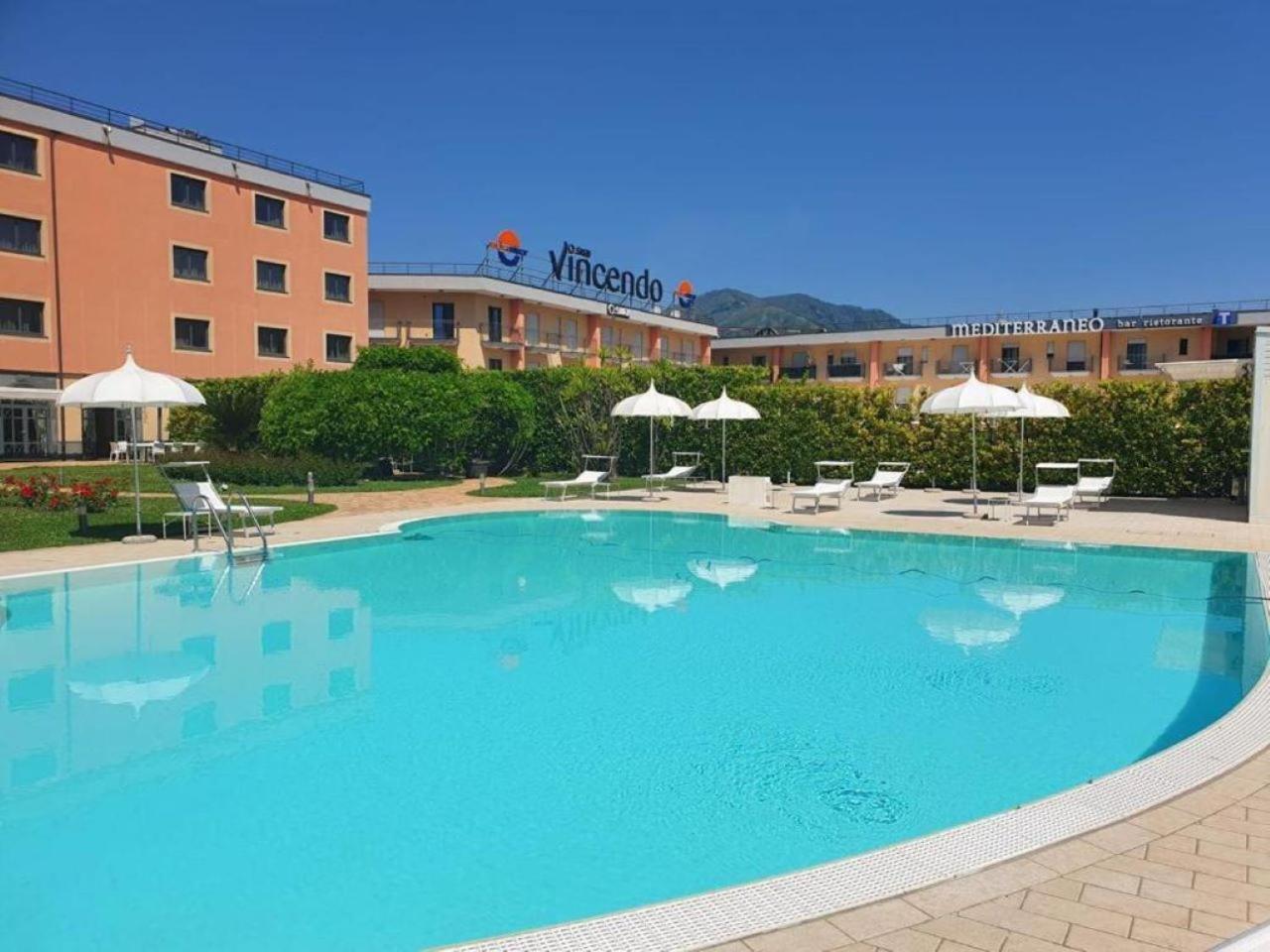 San Severino Park Hotel & Spa, BW Signature Collection 梅尔卡托圣塞韦里诺 外观 照片
