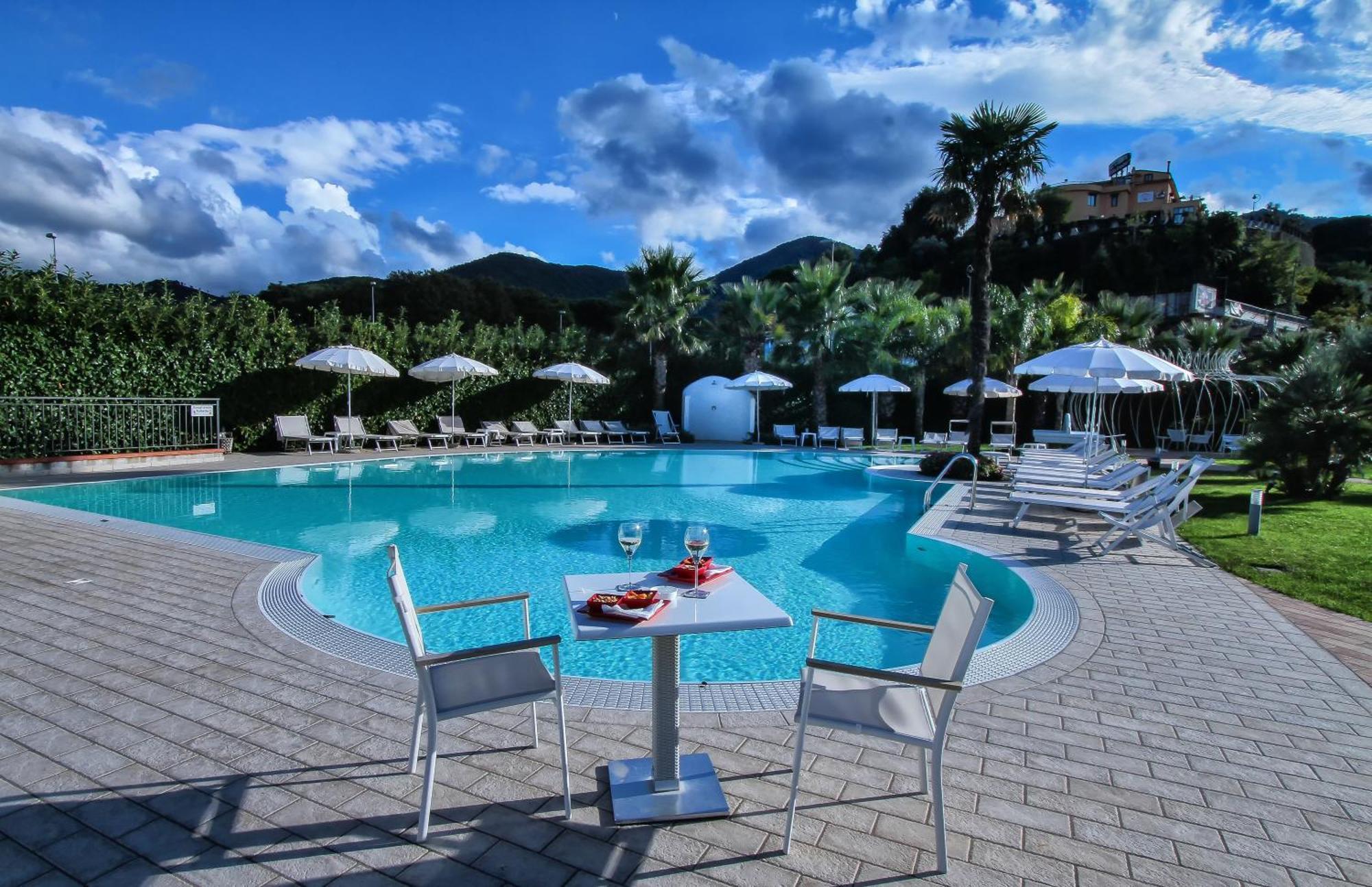 San Severino Park Hotel & Spa, BW Signature Collection 梅尔卡托圣塞韦里诺 外观 照片